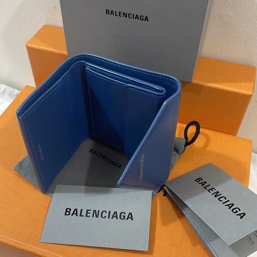 SOLD❤️Authentic Balenciaga Mini Wallet in Blue💙 - Picture 11 of 16